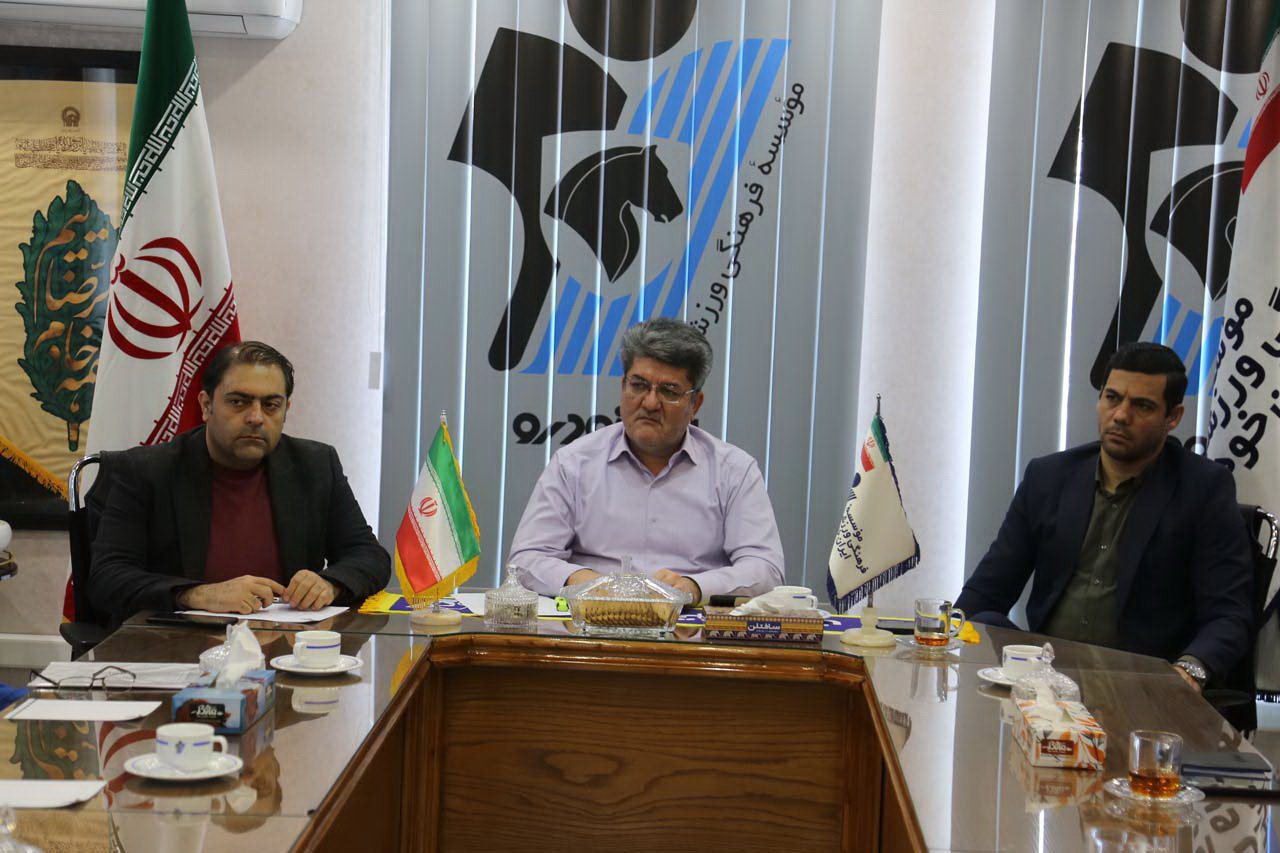 جلسه عباسی و شکوری با مدیران ورزش شرکت‌های ایران‌خودرو