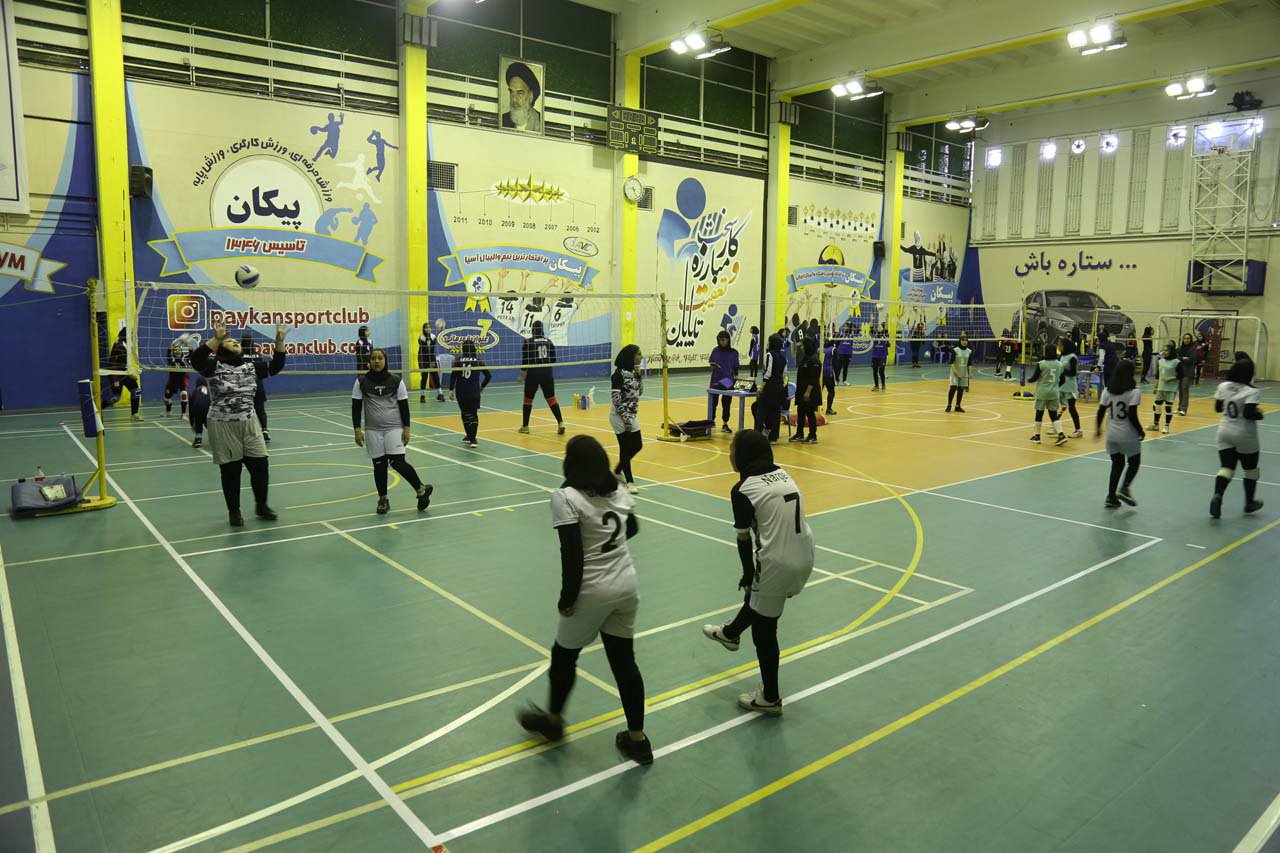 گزارش تصویری جشنواره مینی والیبال دختران تهران در باشگاه پیکان 1