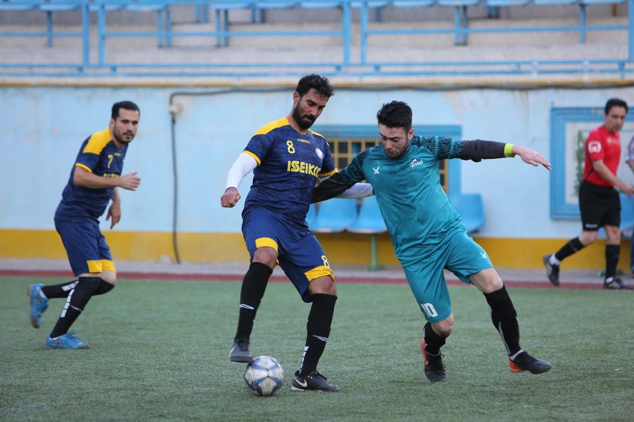 گزارش تصویری مسابقات فوتبال بسیج ایران خودرو گرامیداشت هفته دفاع مقدس به میزبانی باشگاه پیکان