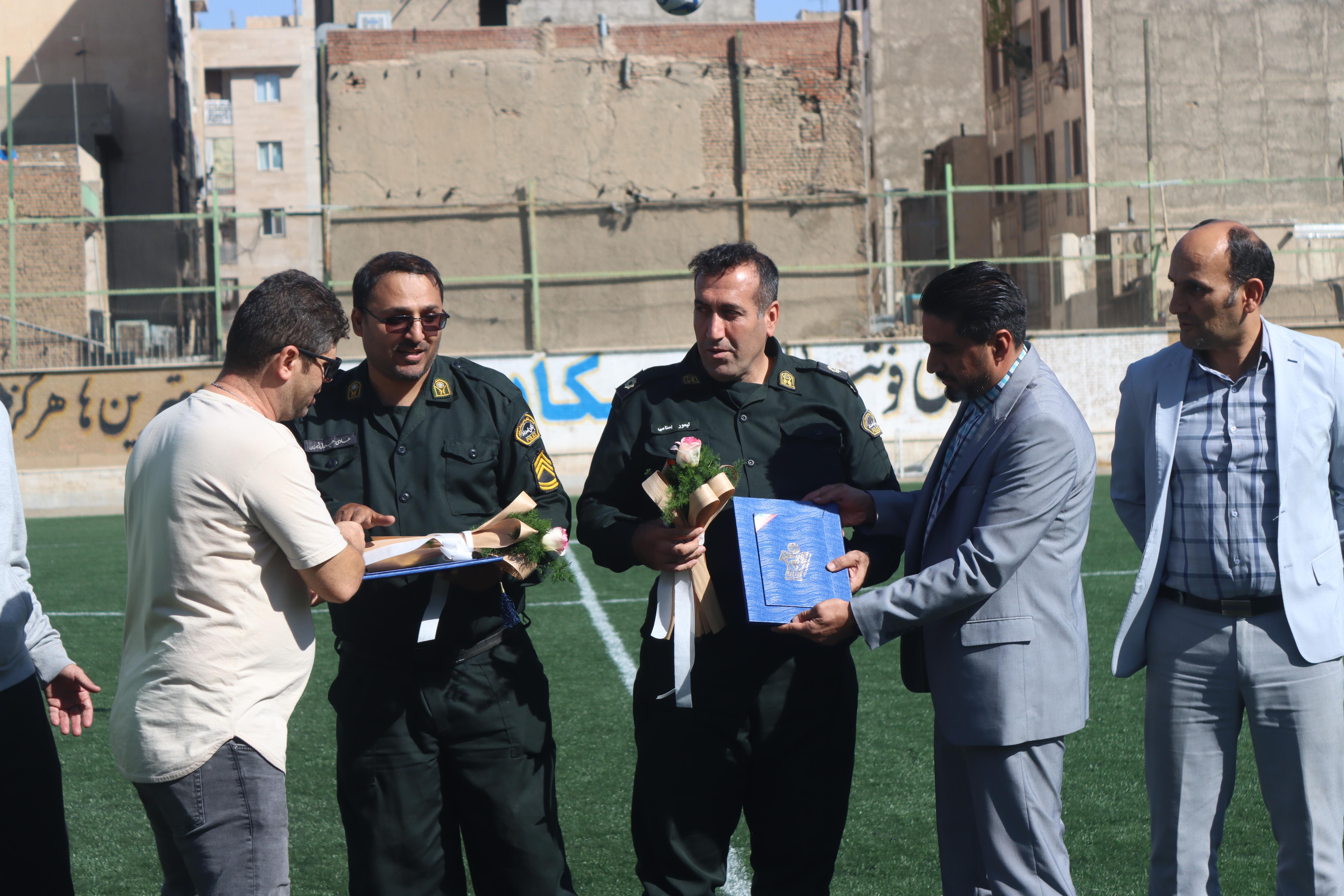 تجلیل باشگاه پیکان از پرسنل نیروی انتظامی