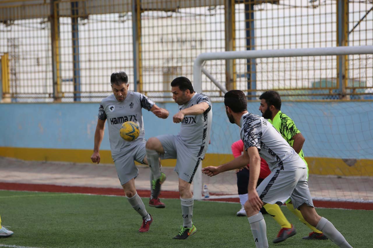 گزارش تصویری جشنواره کارگری / ادامه هیجان در مسابقات فوتبال دسته 3 در روز چهارم