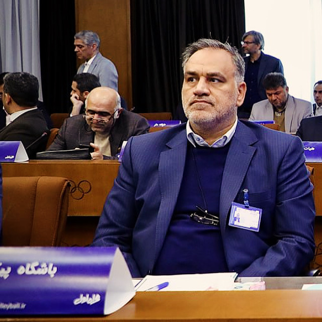 احمد مددی تاکید کرد: برنامه محوری و ایجاد تحول در دستور کار باشگاه پیکان