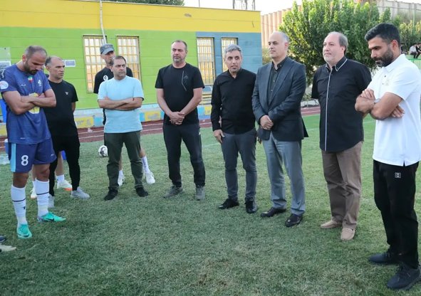 حضور مدیر عامل ایران خودرو در باشگاه پیکان